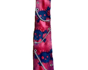 Skull head tie