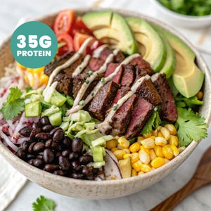 Ricetta per ciotole di bistecca al lime e coriandolo ad alto contenuto proteico / Guida alla preparazione di pasti sani per una festa