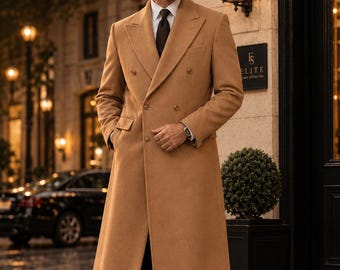 Senfgelber Herren-Wollmantel | Zweireihiger, kamelfarbener Langmantel | Luxuriöse Winter-Festbekleidung | Maßgeschneiderter Herrenmantel