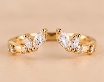 Marquise Leaf Ring Guard • Open Front Ring Guard • Leaf Accent Enhancer Ring • Curved Wedding Band • Botanical Stackable Ring • Gift For Her