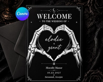 Può includere: Un cartello di benvenuto per matrimonio nero con testo bianco che recita Welcome to the wedding of Elodie + Grant, Moonlit Manor, 10.22.2027, Savannah, Georgia. Il design include un'illustrazione centrale di due mani scheletriche a forma di cuore.