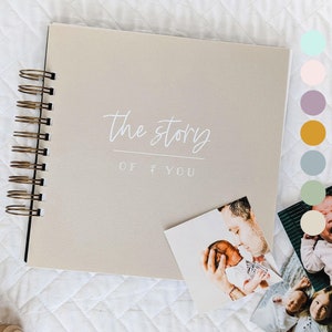 パーソナライズされたベビーブック:「Story of You」(その他の色) | モダンなベビーシャワー妊娠ギフト 1 年目の日記、同性ゲイ レズビアン対応