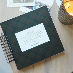 Weihnachtserinnerungs-Tagebuch: Personalisiertes Feiertags-Familien-Sammelalbum, Erstes Weihnachts-Notizbuch & Feiertags-Dekor, Geschenk für Frau Sie