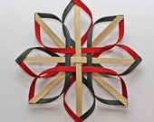 small walnut, red, green, hand woven Carolina Snowflake