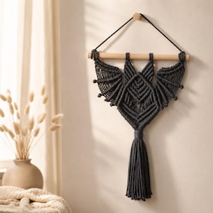 Makramee-Anleitung für eine Fledermaus-Wandbehang, Halloween-Makramee-Anleitung (PDF), Gruselige Gothic-Deko-Anleitung, Boho-Fledermaus-Knoten