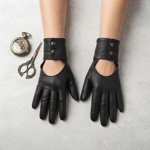 Leather Gloves, Wrist Cutout Gloves, Gothic Leather Gloves, Punk Fashion Gloves, Steampunk Gloves, Alternative Gloves, Snap Cuff Gloves.