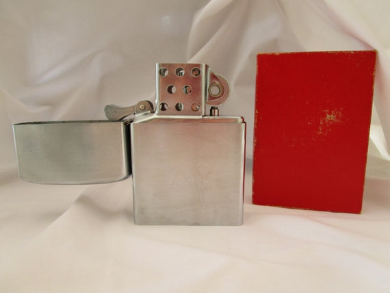 Vintage Table Top Cigarette Cigar Lighter