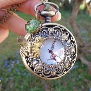 Kettenuhr mit echten Blüten grün mit Schmetterling bronze nostalgische Taschenuhr Vintage Jugendstil Geschenk für Frauen Weihnachten Bild 2