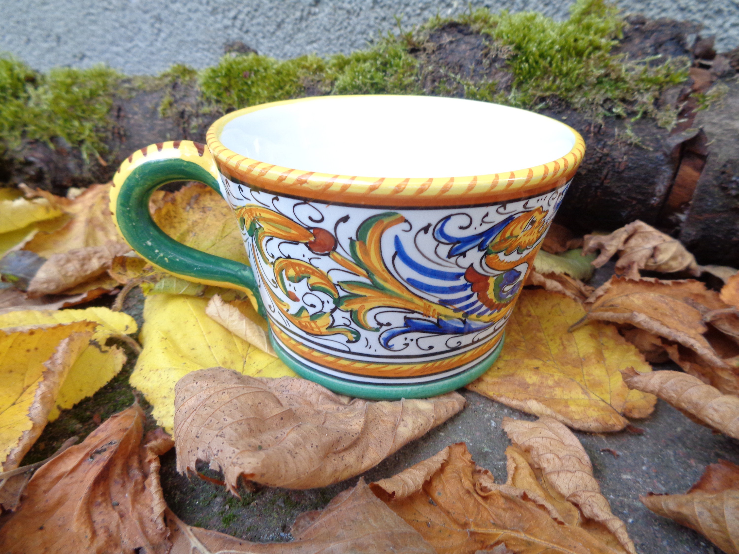 イタリア伝統工芸 デルータ焼 ドラゴン花模様ピッチャー ラファエレスク デルータ ピッチャー – ドラゴンをモチーフにした手作りのイタリア製