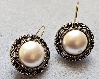 Ornate Pearl Button Earring