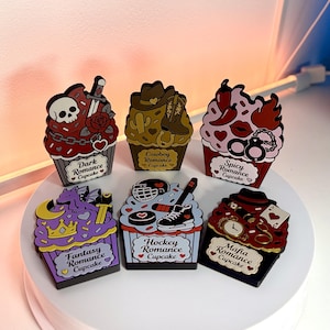 Bookish Romance Cupcake Bookshelf Decor Set of 6 | Dark Cowboy Spicy Fantasy Hockey Mafia Shelf Decor | 3D Printed BookTok Reader Gift Decor