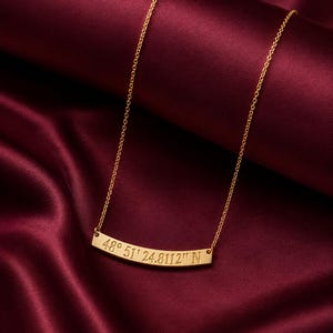 座標ネックレス、カスタム座標バーペンダント、刻印入りロケーションジュエリー、パーソナライズされたゴールドバーネックレス、ユニークな遠距離ギフト