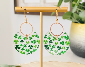 St Patricks Day Earrings / Acrylic Green Clover Earrings / Three Leaf Clover earrings / St Paddys Day Earrings / Lucky Earrings / Irish