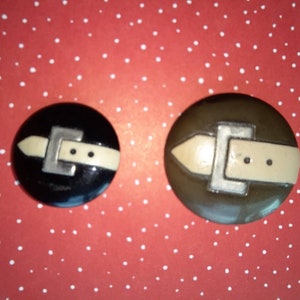 Vintage Realistic Belt Buckle Plastic Button Pair