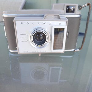 Polaroid J33 Land Camera, Vintage 1960s Camera