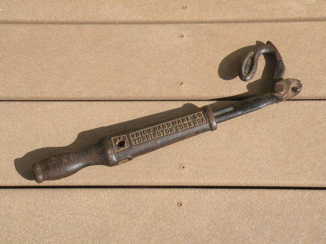 Cyclops Nail Puller Vintage Tool Union Hardware Co Etsy