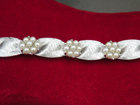 Crown Trifari Brushed Silver Tone and Faux Pearls… - image 3