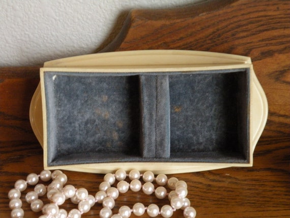 Vintage Celluloid Velvet Lined Jewelry Box - image 2