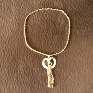 Vintage Sarah Coventry Necklace, Pendant with Chain Tassel