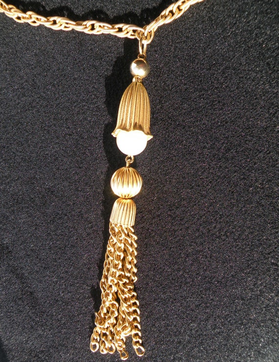 Vintage Tassel Necklace, Golden Chain and Faux Pe… - image 2