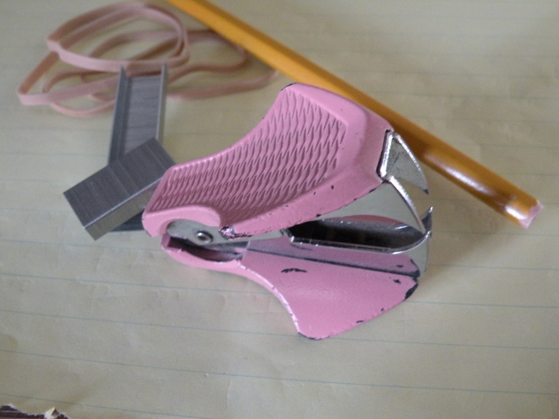 Vintage Staple Remover Pink Staple Remover Metal Staple Etsy