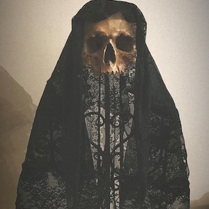 Mourning mantilla veil