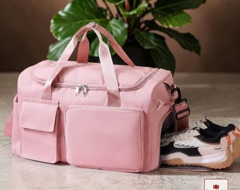 Waterproof Large Capacity Duffle Bag, Versatile Gym Travel Bag with Shoe Compartment, Ideal for Weekend Getaways Gifts for Travelers