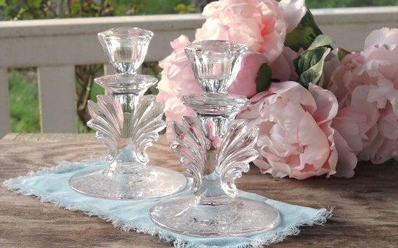 Lot De 2 Bougeoirs Style Baroque Renaissance - Putto Angelot Doré - Hauteur 24 Cm, Base 9,8 Cm - Décoration Intérieur, Cadeau Baptême