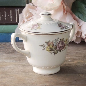 Cunningham and Pickett Stratford White Floral Covered Sugar Bowl Ca. 1940s AS IS image 2