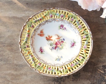 Union Ceramique Salad Plate Made in Czechoslovakia Yellow Floral Dessert Plate Cake Serving Plate Ca. 1921 Reticulated Border
