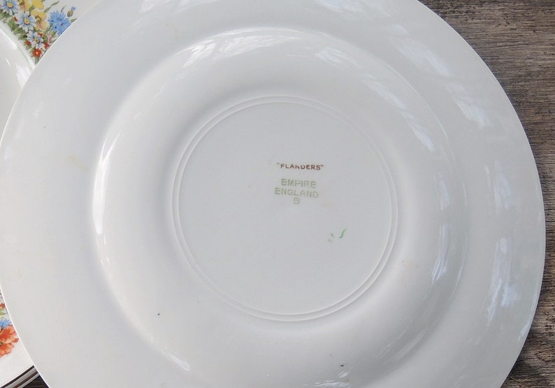 Empire China Flanders Salad Plates Set of 4 Orange Poppies Pattern Made in England Tea Party Plates Cottage Style Wedding China
