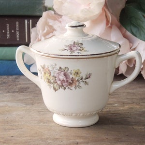 Cunningham and Pickett Stratford White Floral Covered Sugar Bowl Ca. 1940s AS IS image 1