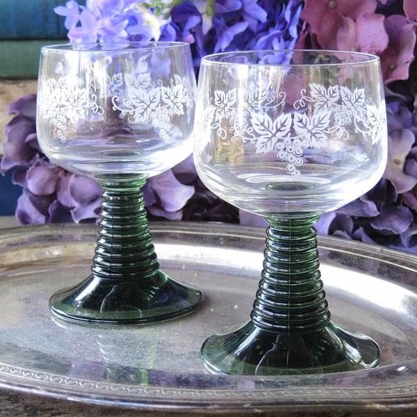 Schott-Zwiesel Green and Clear Etched Wine Glasses Set of  2 Green Stem Wine Glasses Made in Germany Green Ribbed Clear Glasses Beehive Stem