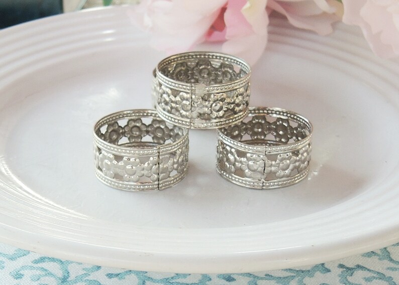 Silver Metal Floral Filigree Napkin Rings Set of 4 Wedding Etsy