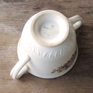Cunningham and Pickett Stratford White Floral Covered Sugar Bowl Ca. 1940s AS IS image 5