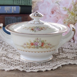 Noritake Occupied Japan Sugar Bowl Tea Serving Covered Sugar Dish Floral Bouquet Ca. 1947 - 1953