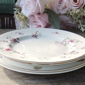 Mismatched Pink Floral Salad Plates Set of 4 English Cottage Style Bright Floral Plates Mix and Match China Bridesmaid Luncheon Bild 5