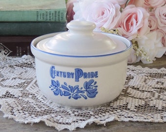 Pfaltzgraff Century Pride Covered Crock Yorktowne Blue Sugar Bowl Salt Glazed Pottery