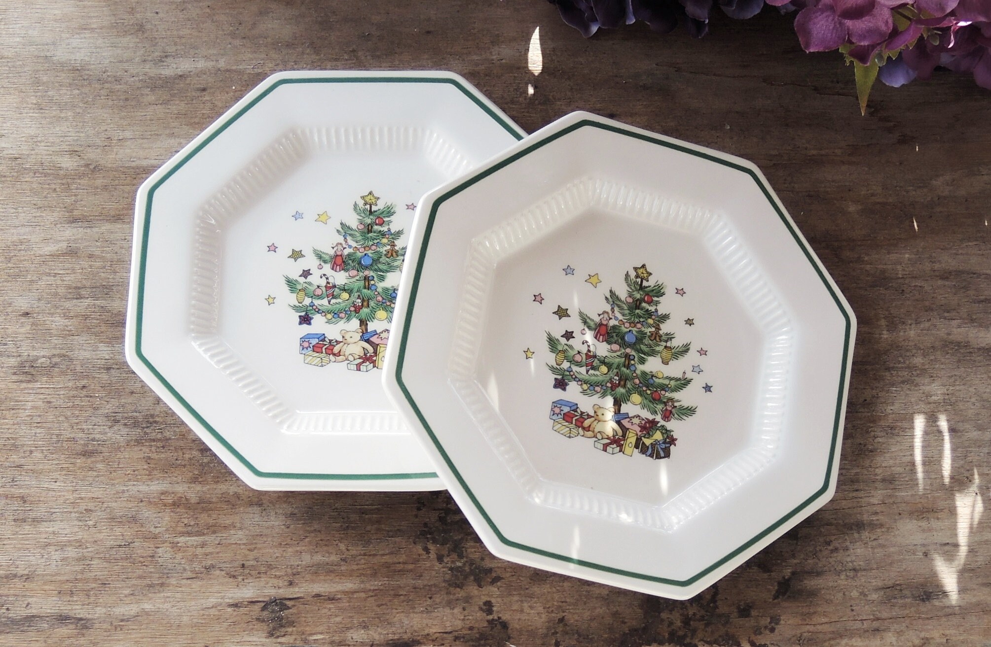 Nikko Christmastime Dinner Plates Set of 2 Octagon Shape Christmas