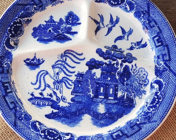Blue willow divided plates hotsell