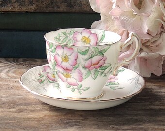 Hammersley Tea Cup Set Rose of England English Bone China Ornate Tea Cup and Saucer High Tea Party Bridesmaid Gifts Wedding