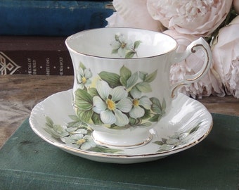 Paragon Dogwood Teacup Set, Canadian Provincial Flowers Series