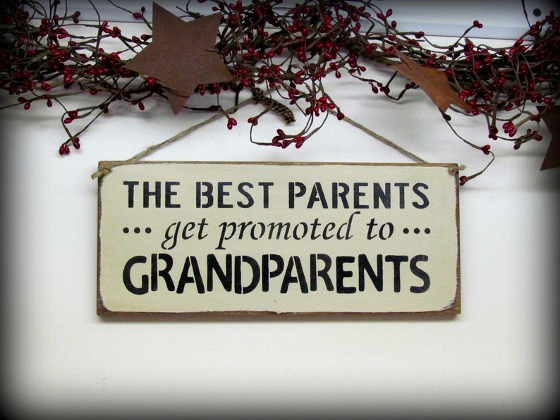 Gift for Grandparents, Wooden sign for Parents, Grandparents to Be, The Best Parents Get Promoted, Mother's Day, Expecting a Baby Gift 画像 3