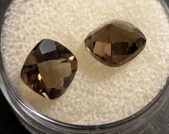 ファセットカットされたスモーキークォーツの宝石ペア（イヤリング、ネックレス作り用）