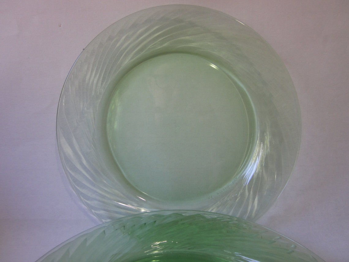 Pyrex Green Glass Dinner Plates Set of Four Etsy