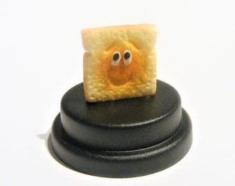 Toast Pet © Toast gift, Toasted bread gift, Toast lover, comedy gift, gift for him, gift for her, humorous gift, desk top gift, Funny gift