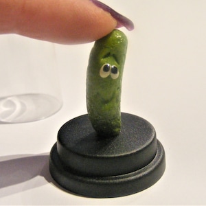 Dill Pickle Pet © Gherkin Pickle Pet © Pregnancy announcement Pickled gherkin novelty gift dashboard gift desk top gift Funny gift image 9