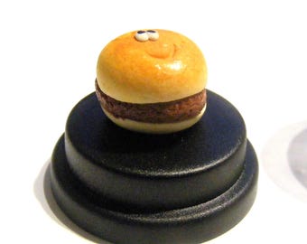 Hamburger Pet © pet burger, Fast food lover, pet beef burger, bff gift, comedy gift, novelty gift, cute gift, desktop gift Funny gift kawaii