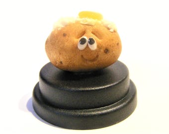 Baked Potato Pet © Jacket potato, Potato gift, bff birthday, comedy gift, novelty gift dashboard gift humorous gift desk top gift Funny gift