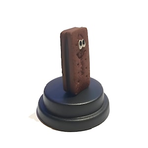 Miniature Brown Cream Retro Biscuit Pet © Retro food Nostalgic biscuit Iconic biscuit Gift for him Gift for her Novelty gift Cute gift